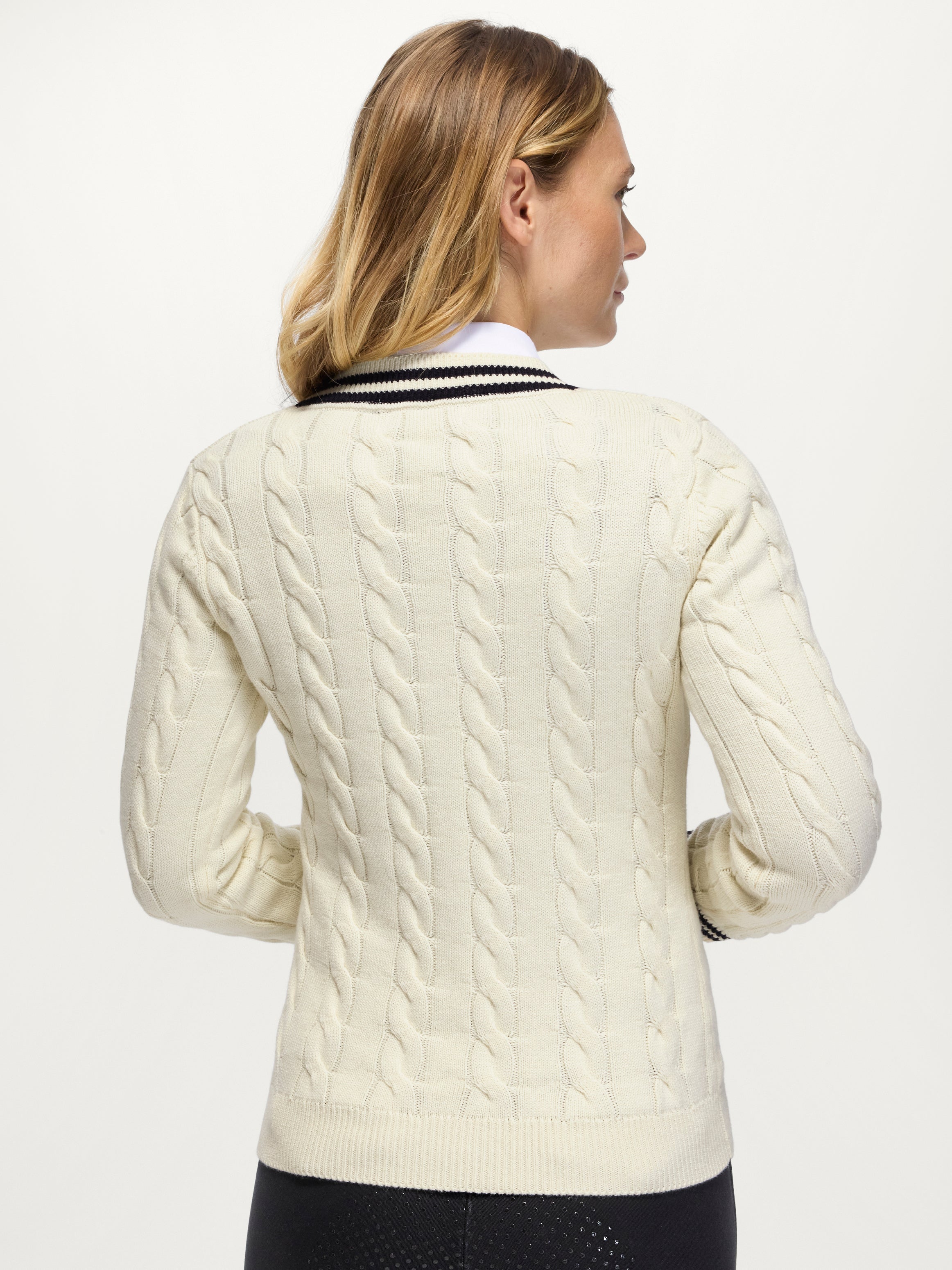 Roseville Women Cable V-neck Sweater ECRU